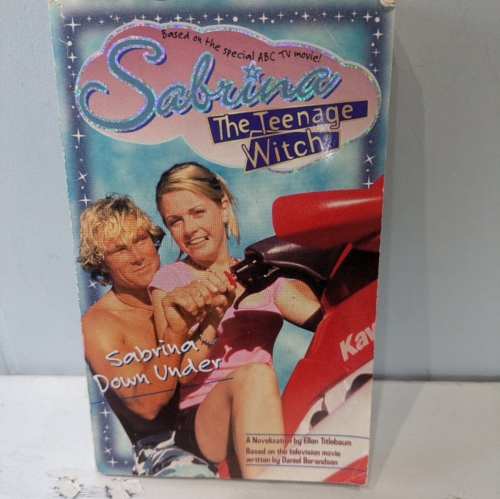 Sabrina the Teenage Witch Down Under Book Archway 1999 First Printing‎